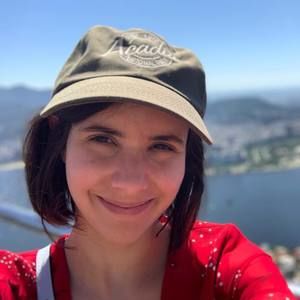 Meet your Posher, Adriana